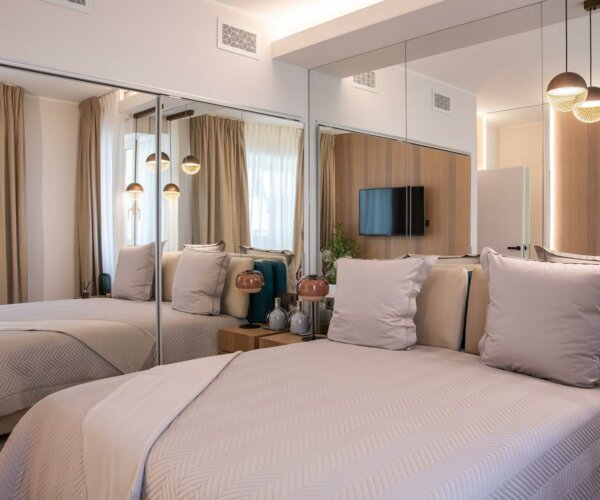 LUXUEUX 4 PIÈCES AVEC TERRASSE D'EXCEPTION ET FINITIONS HAUT DE GAMME, VENDU MEUBLÉ | 1/16