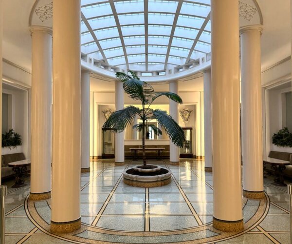 MONTE-CARLO - SUPERBE APPARTEMENT 4 PIÈCES AU VICTORIA | 1/12