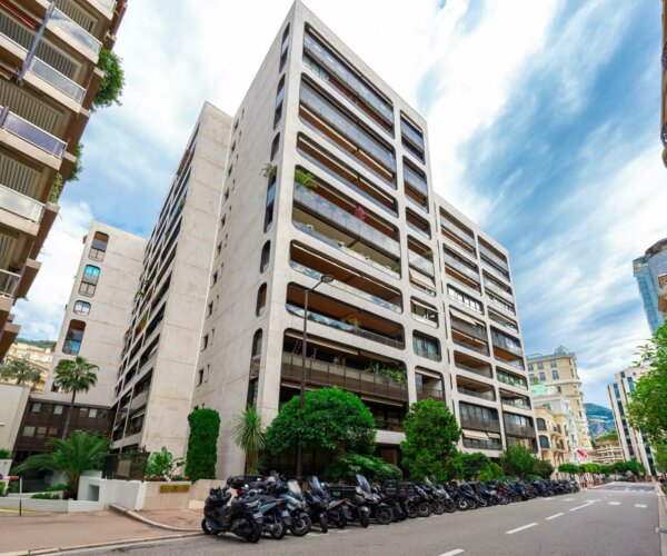 CENTRALE DI MONTAIGNE | 1/3