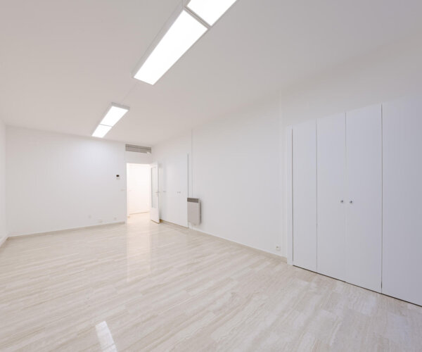 MONTAIGNE CENTRAL OFFICE | 1/13