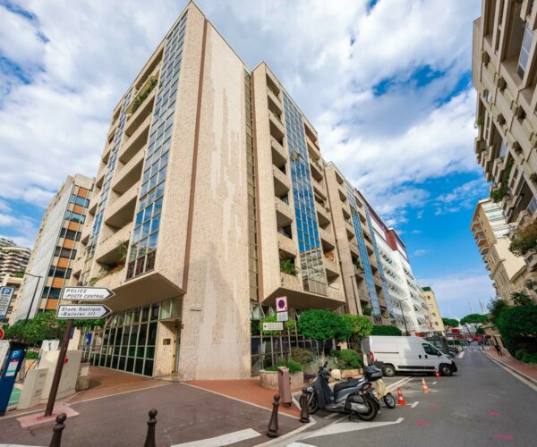 SPACIEUX 3 PIECES RENOVE SUR LE PORT - LE SUFFREN | 1/25