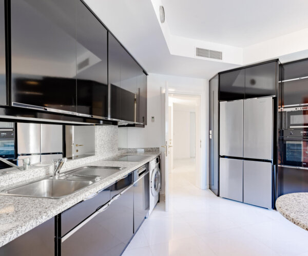 LUXURY 4-BEDROOM APARTMENT - LE PRINCE DE GALLES | 1/11