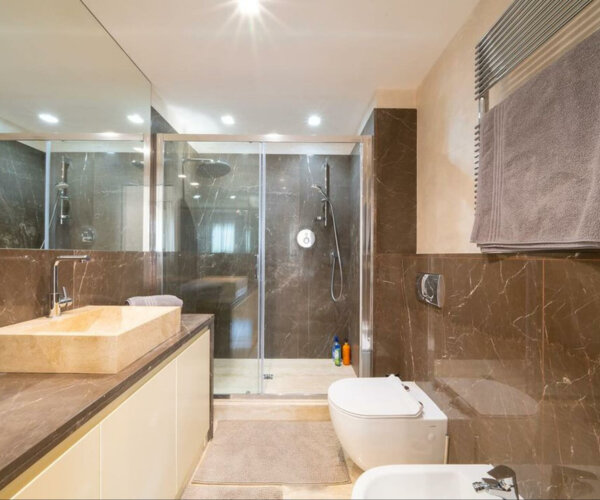 APPARTAMENTO RISTRUTTURATO DI 3 LOCALI CON VISTA MARE - LE VALLESPIR | 1/8