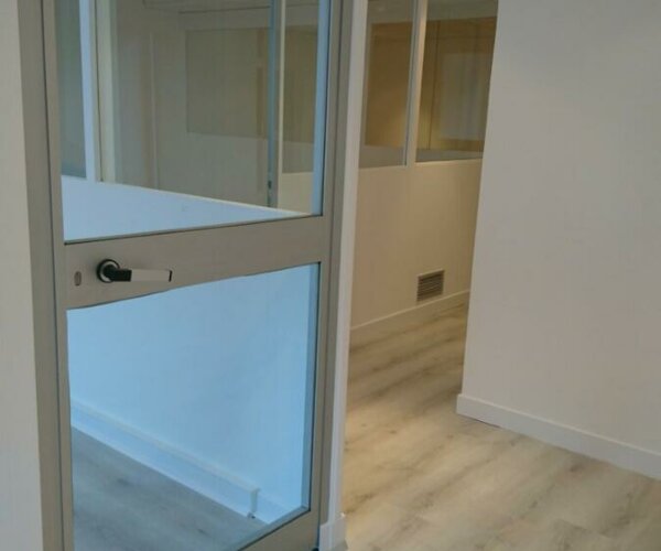 OFFICE/COMMERCIAL SPACE WITH SHOP WINDOW - LE TITIEN | 1/11