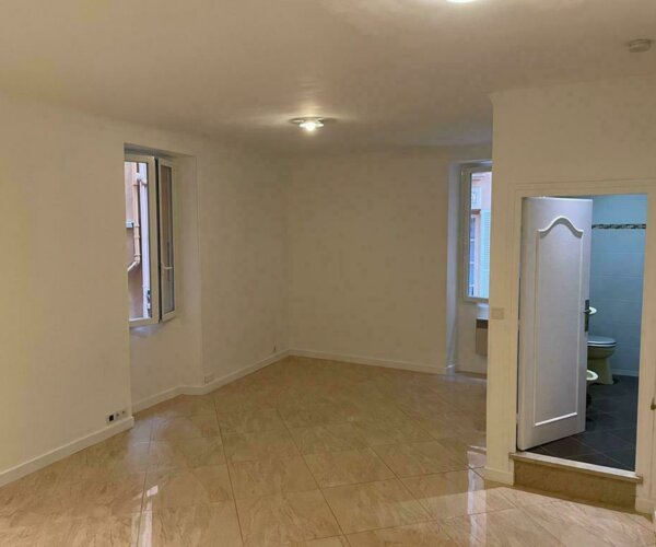 SPAZIOSO BI/TRILOCALE AL ROCHER | 1/8